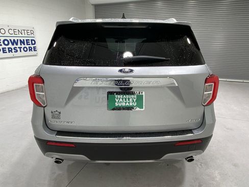 Used 2021 Ford Explorer Limited w/ Equipment Group 301A image 7