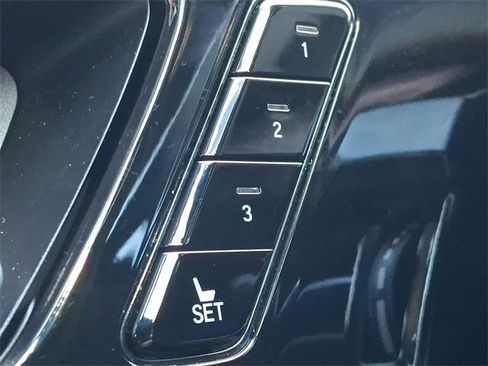 Used 2024 Acura MDX SH-AWD w/ Technology Package image 25