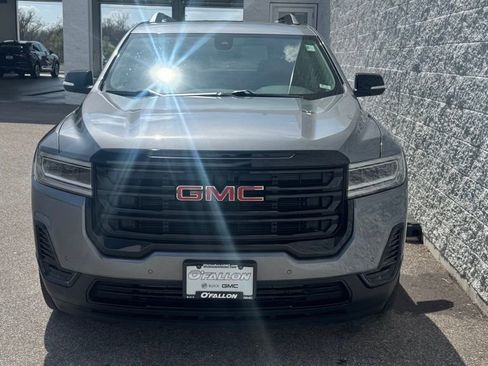 Used 2022 GMC Acadia SLE w/ Elevation Edition image 4