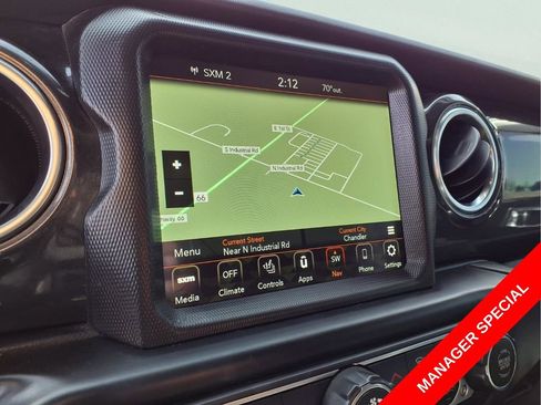 Used 2022 Jeep Wrangler Unlimited Sahara AWD/4WD image 7