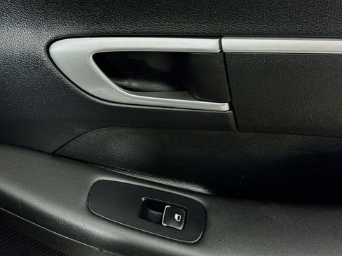 Used 2025 Hyundai Sonata SE FWD image 29