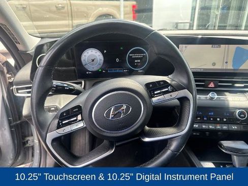 Used 2023 Hyundai Elantra Limited w/ Cargo Package FWD image 12