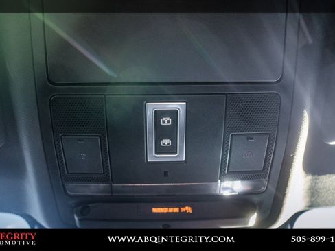 Used 2022 Land Rover Range Rover Evoque R-Dynamic S image 24