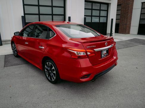 Used 2018 Nissan Sentra SR image 8