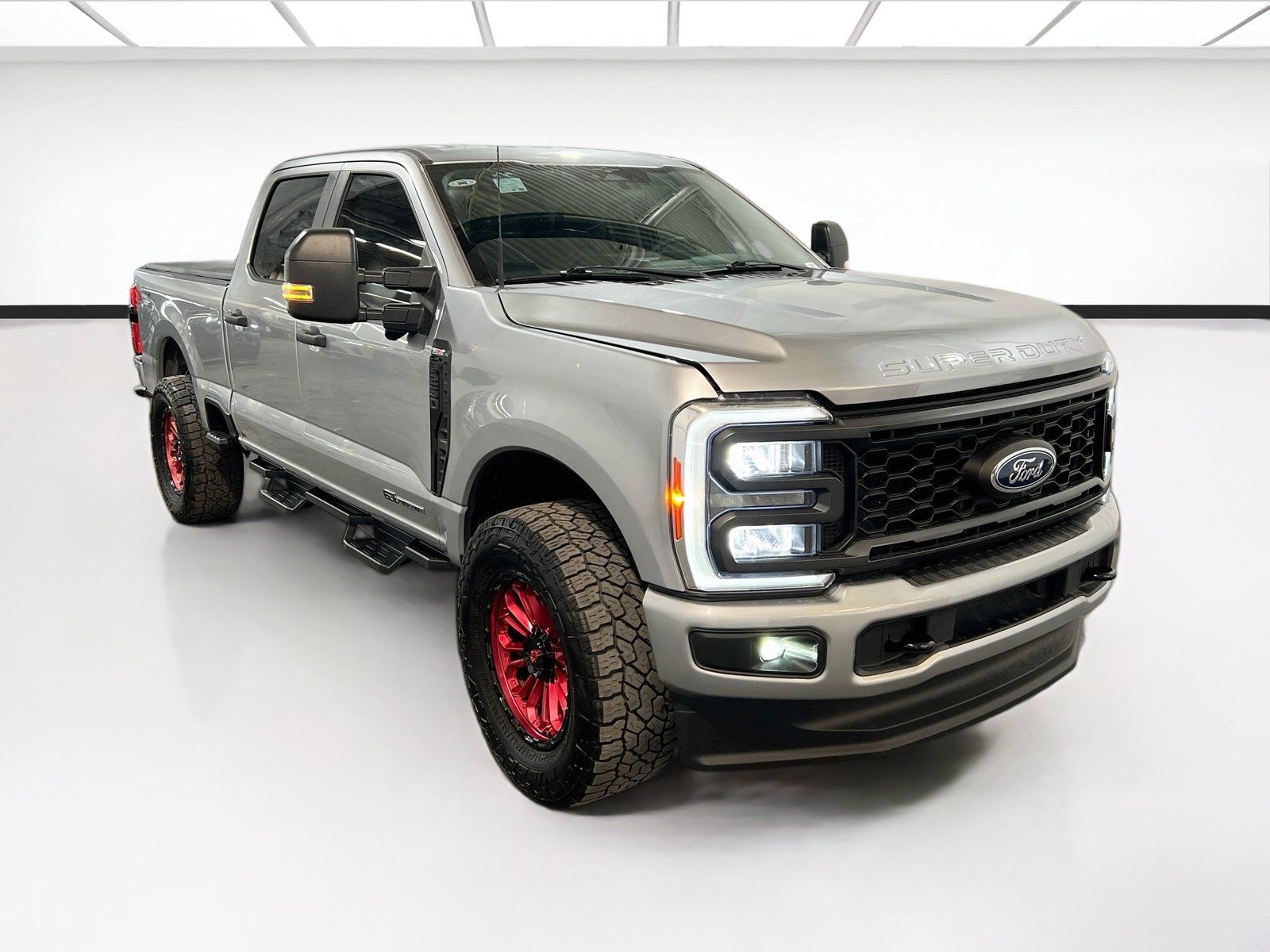 Used 2023 Ford F250 XL w/ STX Appearance Package AWD/4WD image 3