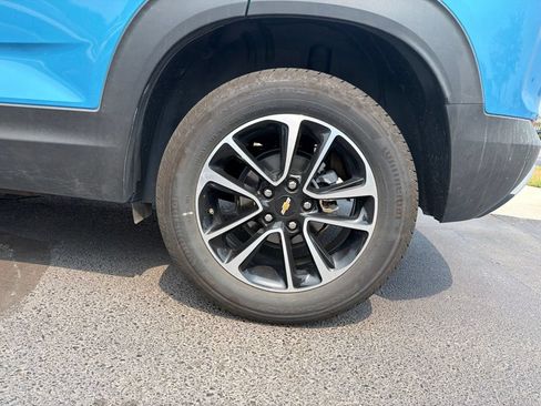Used 2025 Chevrolet TrailBlazer LT FWD image 32