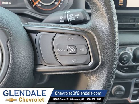 Used 2025 Jeep Gladiator Sport AWD/4WD image 32
