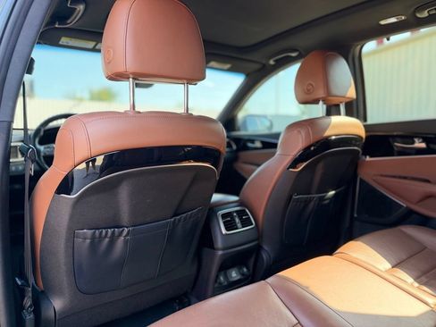 Used 2019 Kia Sorento SX FWD image 20