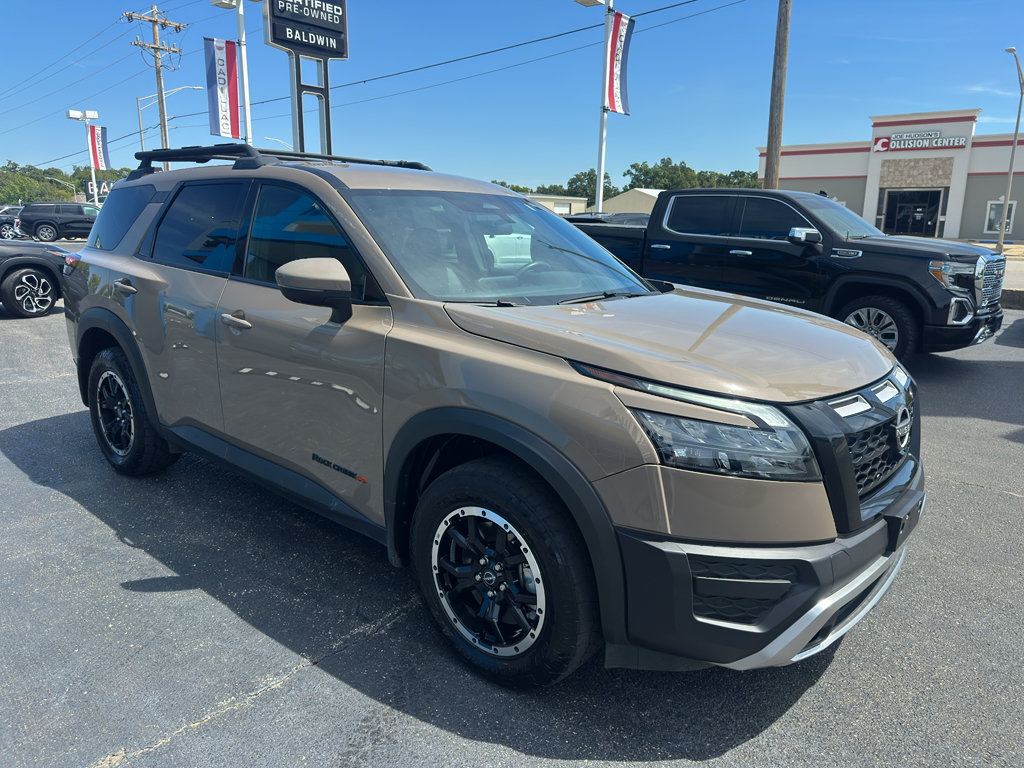 Used 2023 Nissan Pathfinder Rock Creek AWD/4WD image 4
