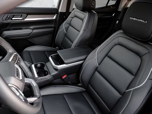 New 2026 GMC Terrain Denali image 10