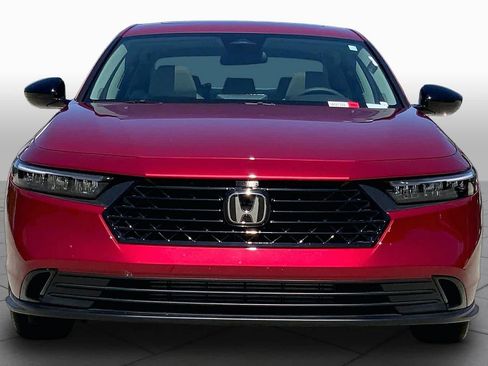 Used 2025 Honda Accord SE image 4