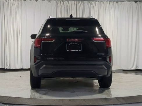 Used 2025 GMC Terrain Elevation w/ Elevation Premium Package image 9