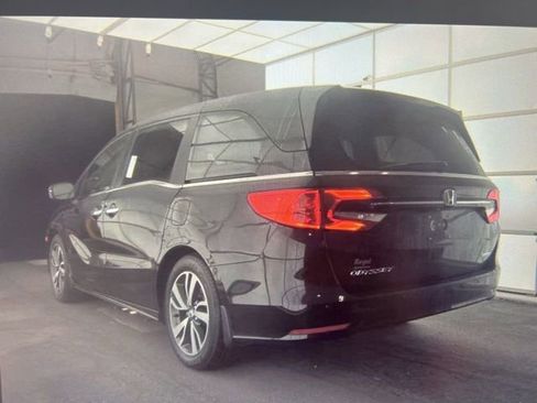 Used 2022 Honda Odyssey Touring image 4