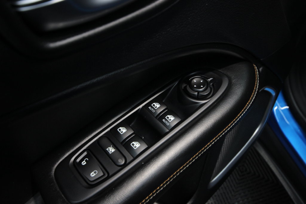 Used 2019 Jeep Compass Latitude w/ Cold Weather Group AWD/4WD image 13