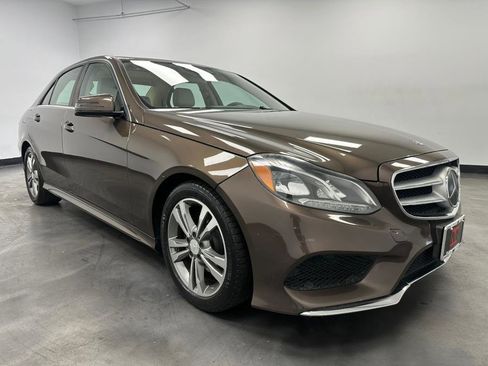 Used 2014 Mercedes-Benz E 350 4MATIC Sedan image 10