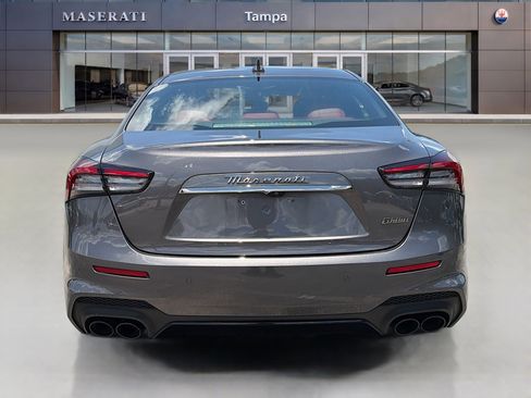 Used 2023 Maserati Ghibli Modena RWD image 4