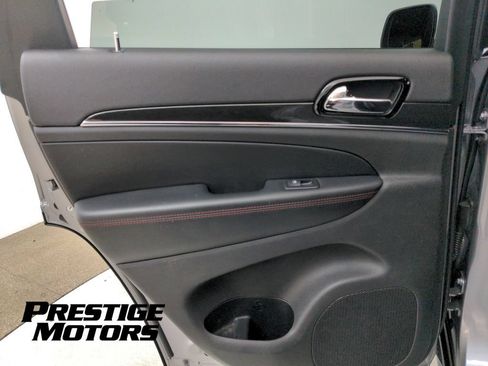 Used 2019 Jeep Grand Cherokee Trailhawk AWD/4WD image 28