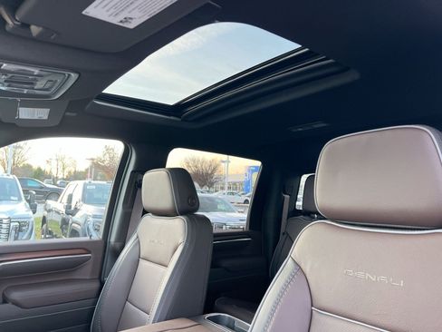 New 2026 GMC Sierra 2500 Denali w/ Denali Reserve Package image 21