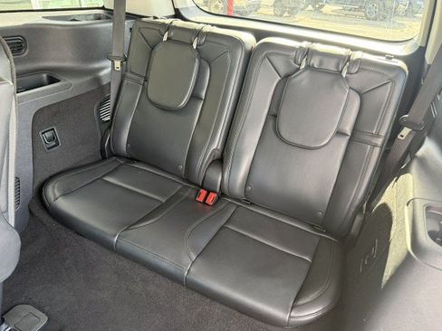Used 2025 Lincoln Aviator Reserve w/ Illumination Package RWD image 25