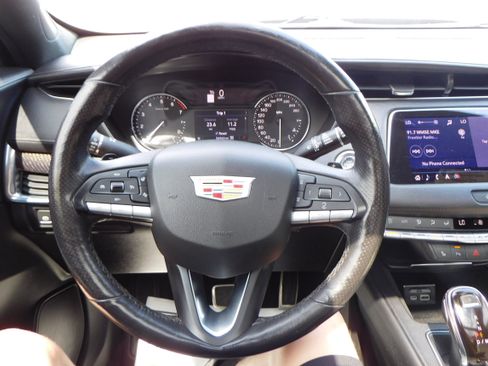 Used 2020 Cadillac XT4 Sport image 20