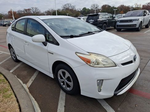 Used 2012 Toyota Prius Two image 8