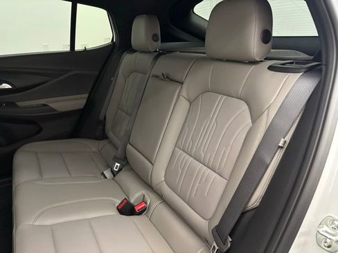 New 2026 Buick Envista Avenir image 38