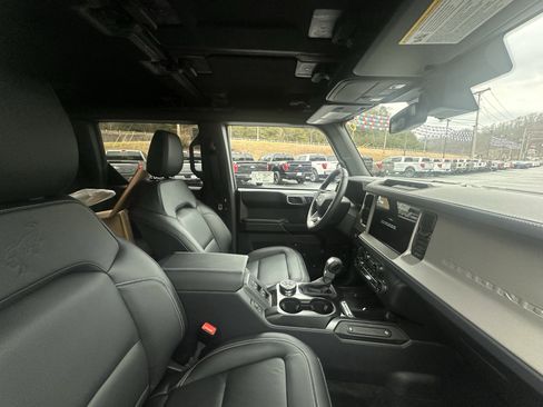 New 2025 Ford Bronco Outer Banks image 8