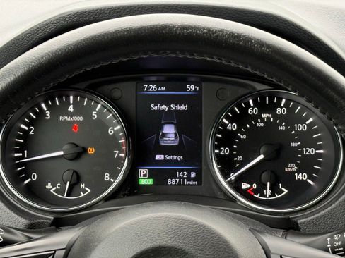 Used 2018 Nissan Rogue SV AWD/4WD image 31