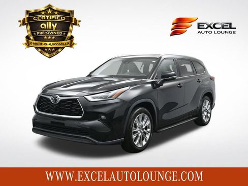 Used 2022 Toyota Highlander Limited image 1