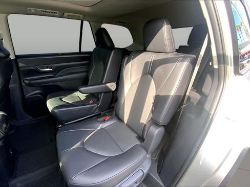 Certified 2026 Toyota Grand Highlander FWD image 20