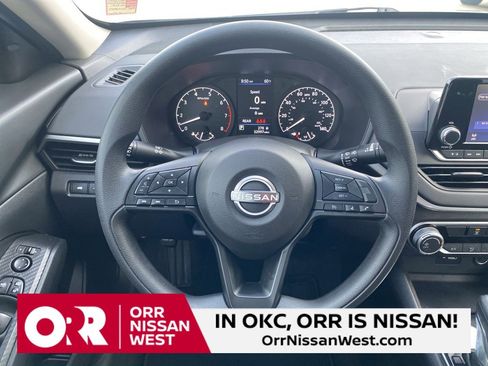 Used 2024 Nissan Altima 2.5 S image 22