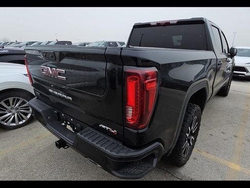 Used 2024 GMC Sierra 1500 AT4 w/ Technology Package image 8