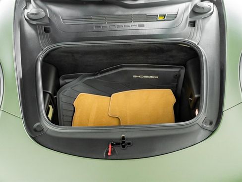 Used 2013 Porsche 911 Carrera 4S image 46