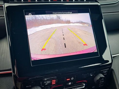 New 2025 Jeep Grand Cherokee Laredo X w/ Luxury Tech Group I image 25