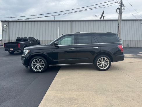 Used 2019 Ford Expedition Limited w/ Equipment Group 302A image 2