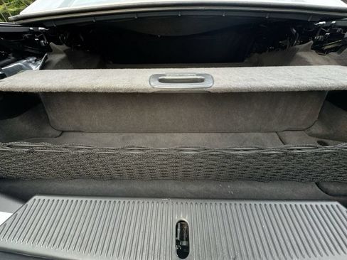 Used 2004 Cadillac XLR RWD image 31