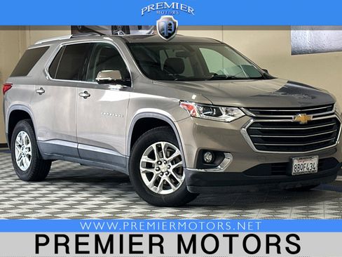 Used 2018 Chevrolet Traverse LT AWD/4WD image 1