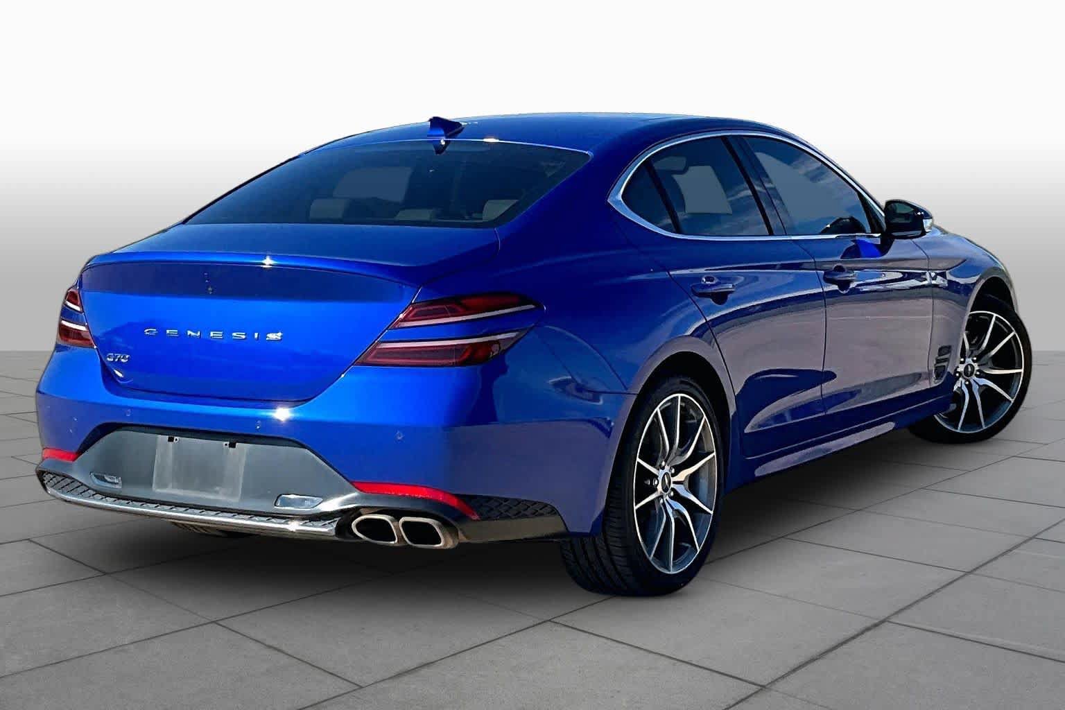 Used 2022 Genesis G70 2.0T w/ Prestige Package RWD image 13