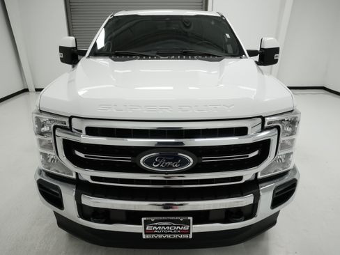Used 2022 Ford F250 Lariat w/ Lariat Ultimate Package AWD/4WD image 2