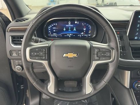 Used 2023 Chevrolet Tahoe Premier AWD/4WD image 23