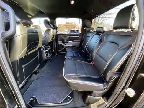 Used 2024 RAM 1500 Laramie image 16