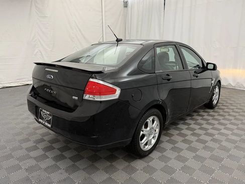Used 2008 Ford Focus SE FWD image 4