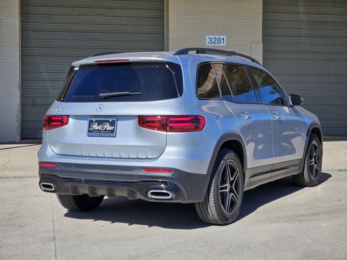 Certified 2024 Mercedes-Benz GLB 250 image 8