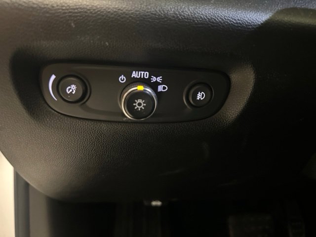 Used 2021 Chevrolet Traverse LT w/ LT Premium Package FWD image 26