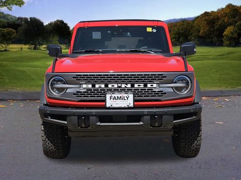 Used 2024 Ford Bronco Badlands AWD/4WD image 2