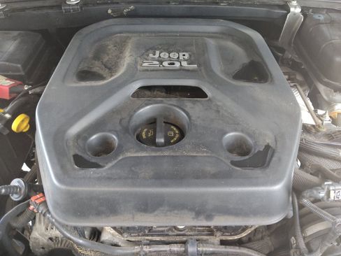 Used 2020 Jeep Wrangler Sport AWD/4WD image 30