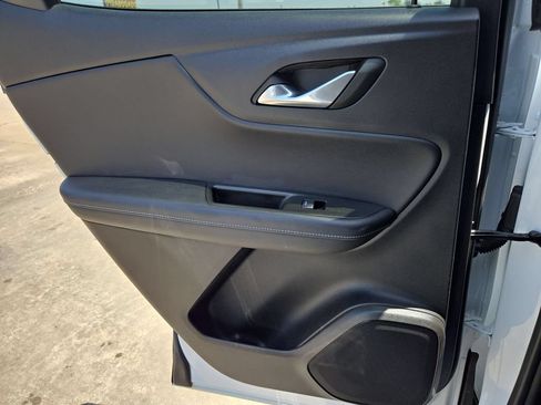 Used 2025 Chevrolet Blazer LT FWD image 26