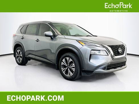 Used 2023 Nissan Rogue SV image 1