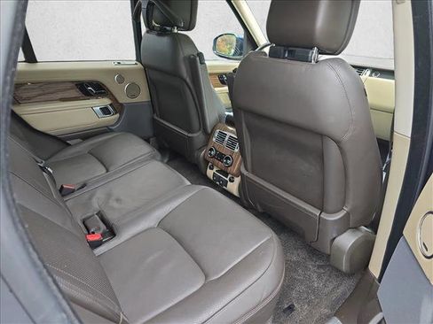Used 2019 Land Rover Range Rover HSE image 11