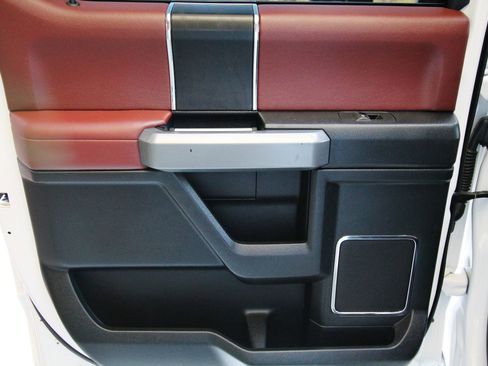 Used 2019 Ford F250 Platinum w/ Platinum Ultimate Package image 48